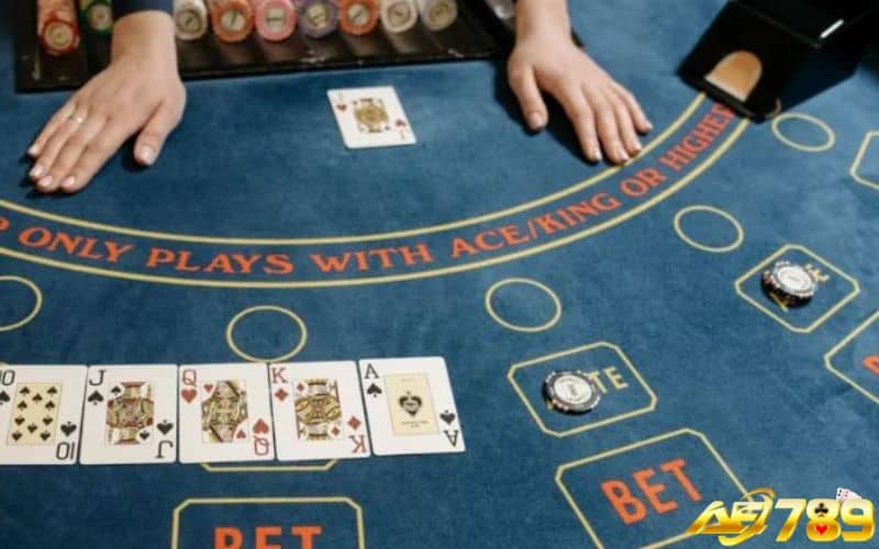 Luật chia bài khi chơi baccarat online tại AE789